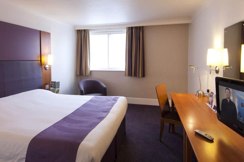 Premier Inn Evesham Dış mekan fotoğraf